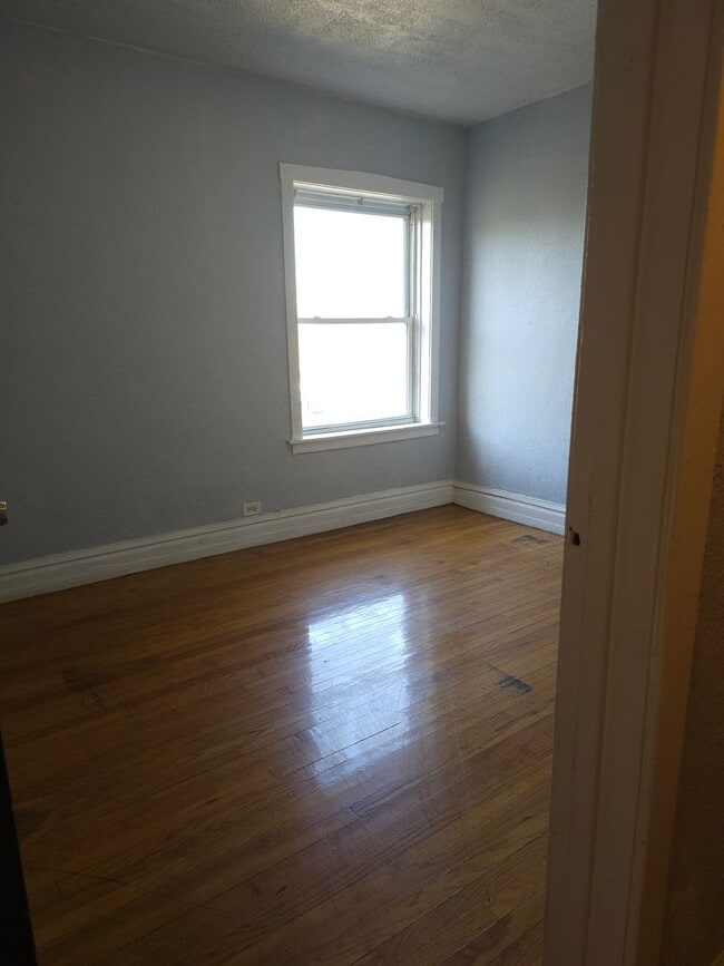 Photo - 1430 S Kenneth Ave Unit 1432-3W