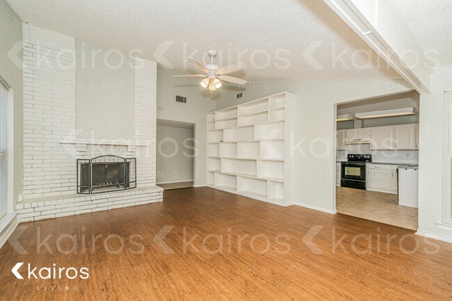 Photo - 5002 Lewis Trail