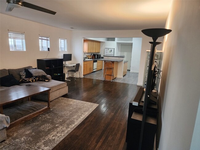 Photo - 617 E 12th 1/2 St