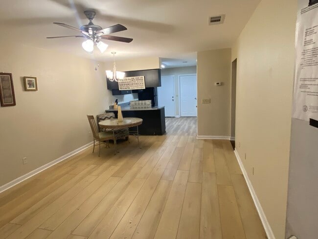 Photo - 732 Redwood Ave