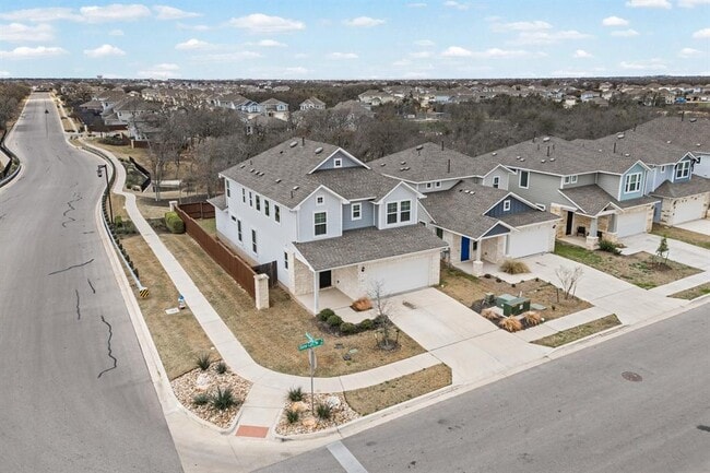 Building Photo - 101 Stone Cyn Dr