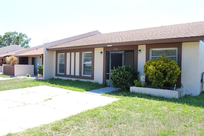 Photo - Lovely Home Available in the Royal Manor S...