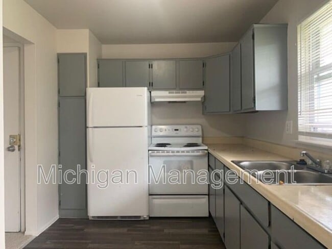 Photo - 19250 Wick Rd Unit Apt 215