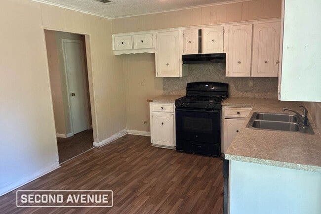 Photo - 1006 Towering Oaks Dr