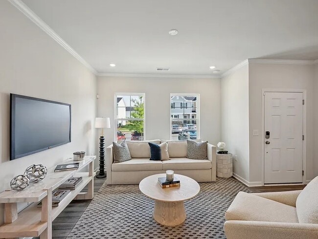 Photo - 657 Mirkwood Ave