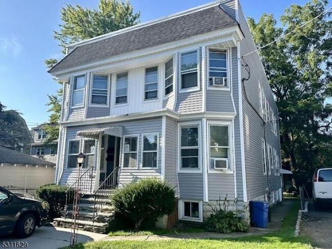 Building Photo - 4 Swaine Pl