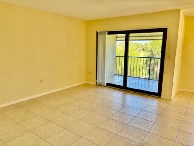 Photo - Tropic schooner