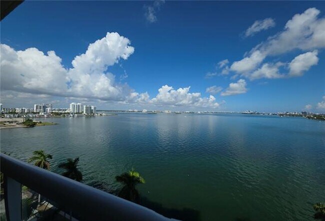 Photo - 1625 Kennedy Cswy Unidad 1625 Kennedy Cswy 1103B