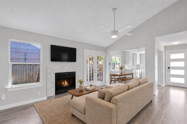 Building Photo - 12321 Emery Oaks Rd