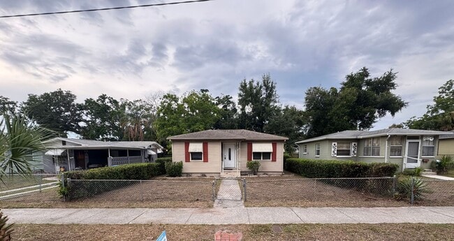 Photo - 2929 4th Ave S