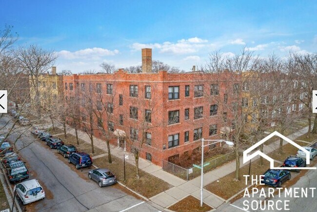 Photo - 2612 W Gunnison St Unit 2