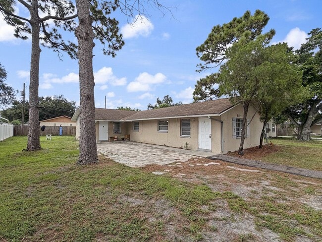 Building Photo - 3122 Green Acres Ave Unit A