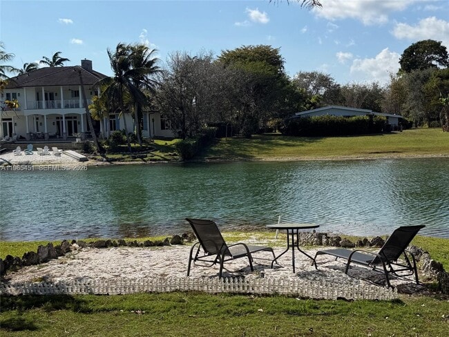 Photo - 11820 SW 69th Ct