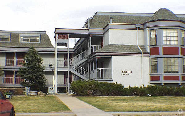 Victorian Village Apartments - Victorian Village Apartments