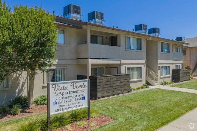 Signage - Vista Verde Apartments
