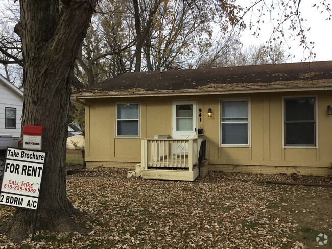 Building Photo - 2 Bedroom 1 Bathroom Rental