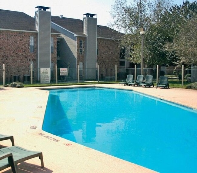 Photo - 12400 Jefferson Hwy Unit #12400