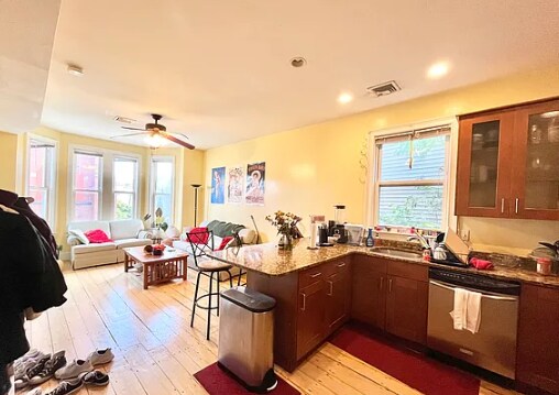 Photo - 731 Parker St Unit 2