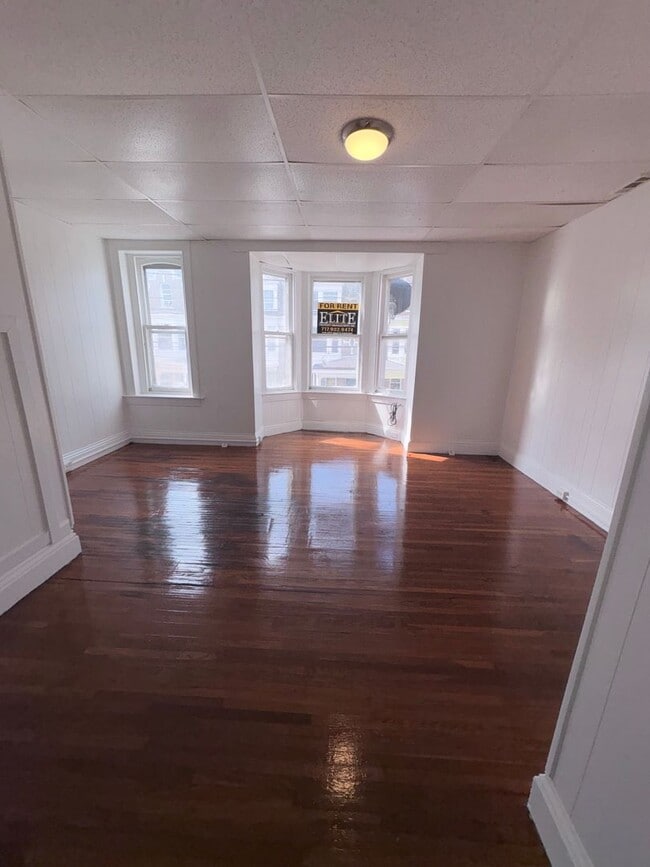 Photo - 3 Bed 2 Bath Apartment in the West End of York City