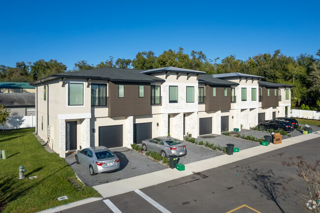 Building Photo Dec 2021 - Concord Crossing Townhomes