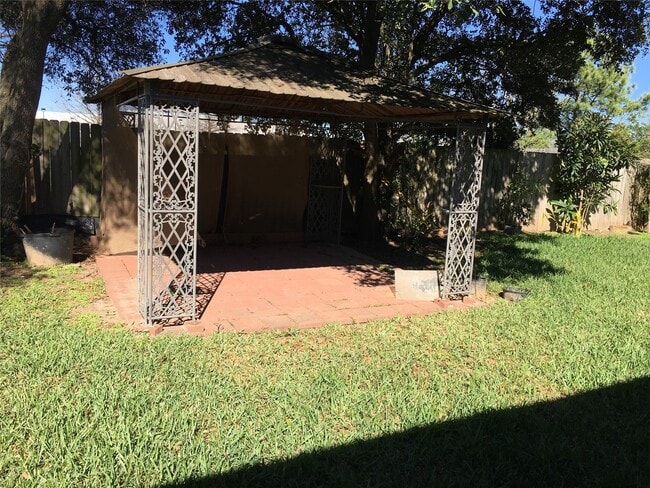 Photo - 10802 Heatherford Dr