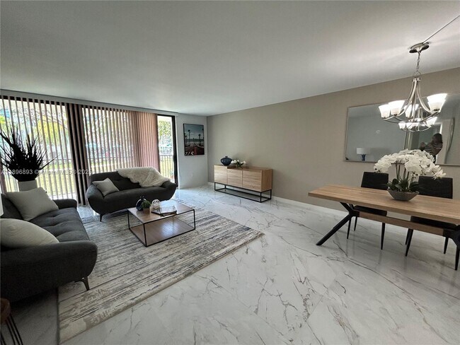 Photo - 1101 River Reach Dr Unidad 102