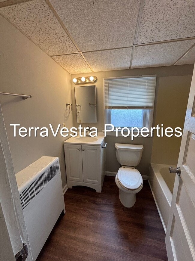 Photo - 366 Main St Unit Apartment C