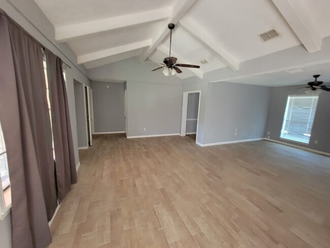 Photo - 431 N Forest Blvd