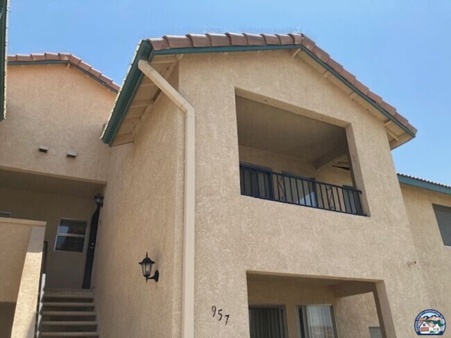 Building Photo - 1200 Rodeo Dr Unit 957 Rental