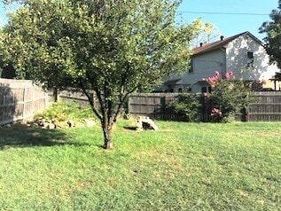 Photo - 307 Eichelberger Dr
