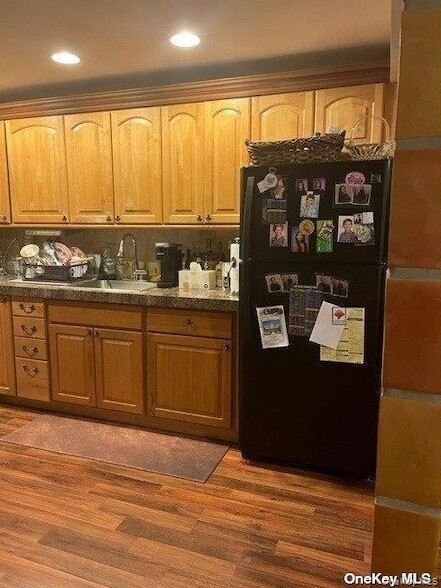 Photo - 245 Beachview St