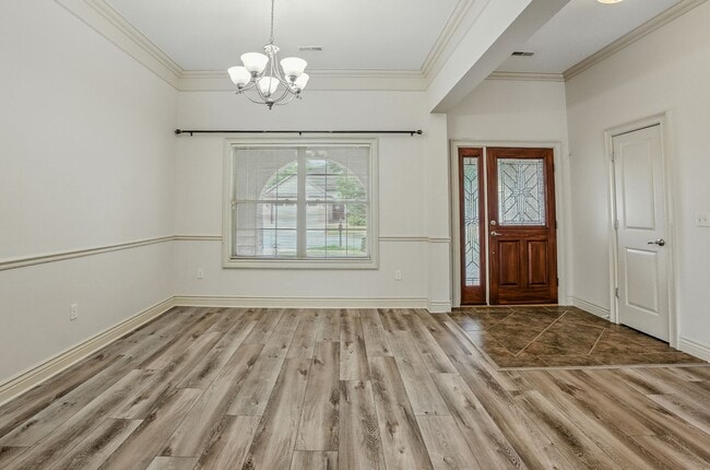 Photo - Marvelous 3 Bedroom House In Mill Creek Ma...