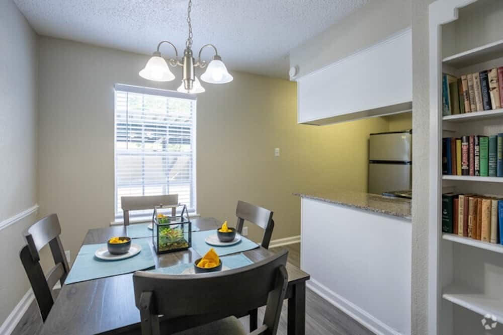 Photo - 6505 Westheimer Rd Unit 220