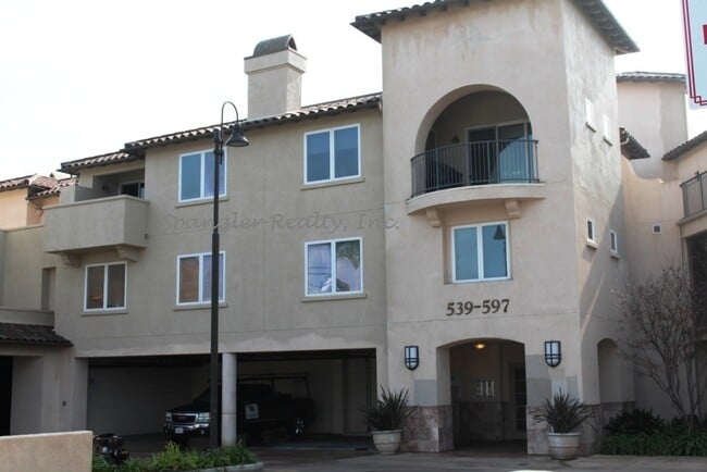 Building Photo - 553 Laguna Dr
