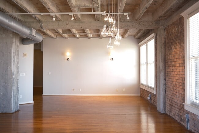 Photo - 201 Main St Unit 6G