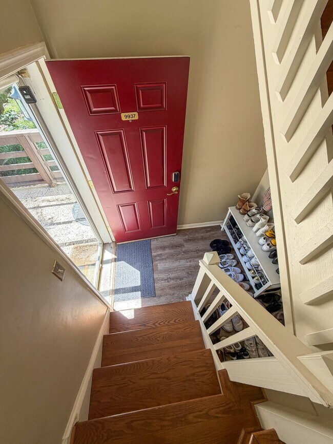Photo - 9937 Oakton Terrace Rd