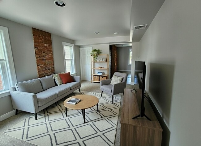 Photo - 50-54 N Market St Unit 201