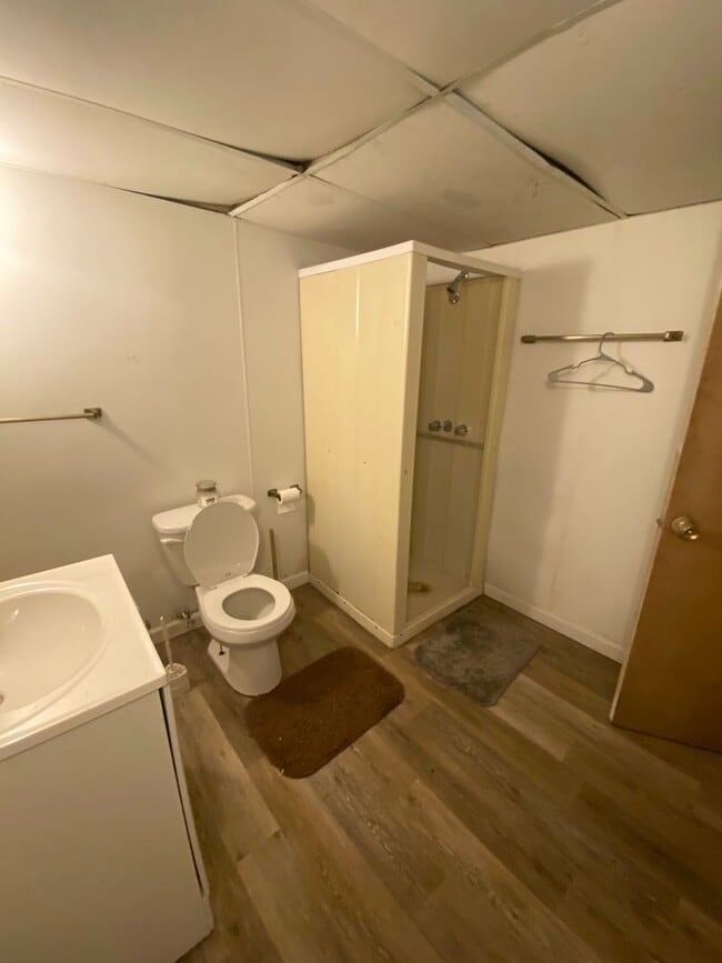 Photo - 111 Harwood St