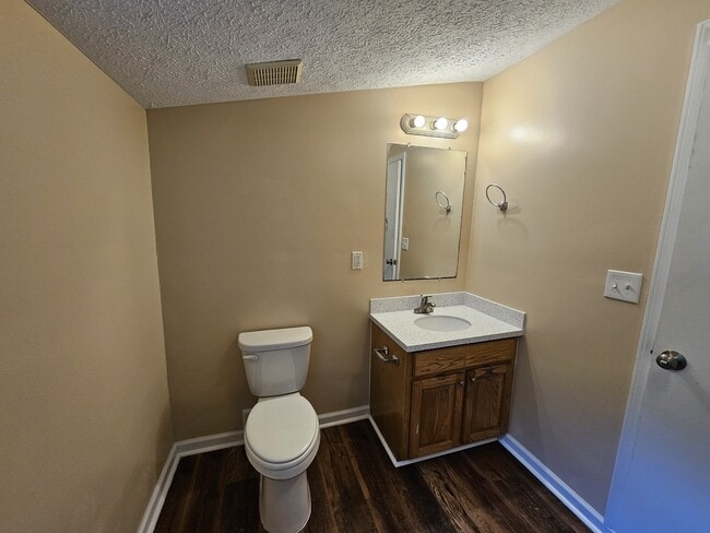Photo - 906 Virginia Ave