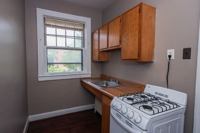 691 Seward