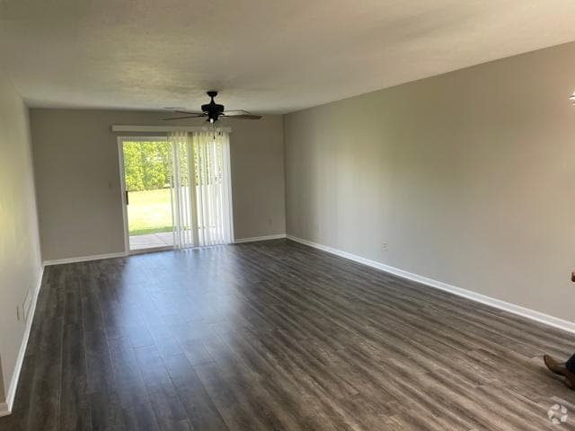 Building Photo - 5824 Birkenshaw Dr Rental