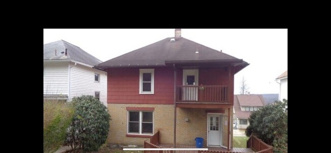 Photo - 271 Linden Ave