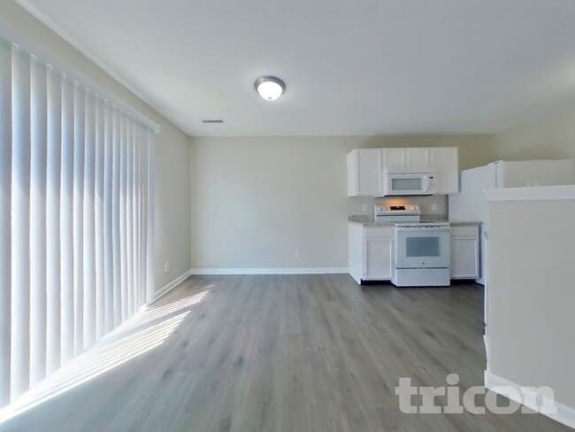 Photo - 4518 Redcliff S Ln