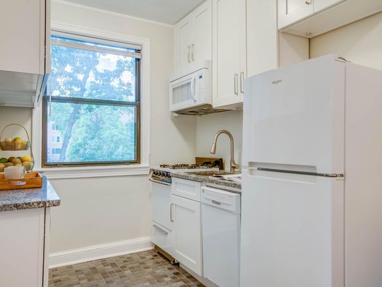 Photo - 2655 41st St NW Unidad 301