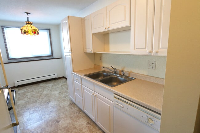 Photo - Spring Lake Park Apartments