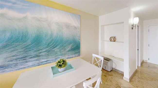 Photo - 6917 Collins Ave Unidad 1620