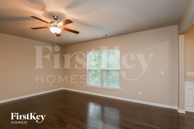 Photo - 2119 Charcoal Ives Rd