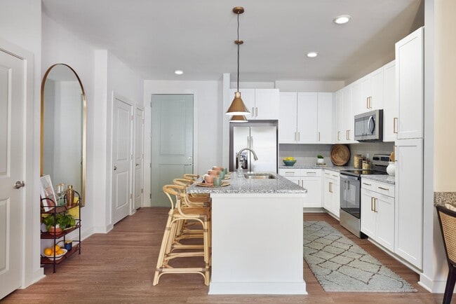 Photo - Populus Pooler