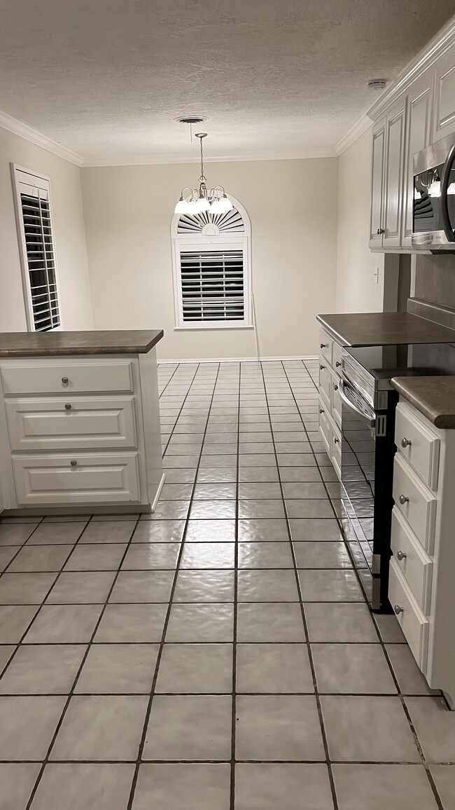 Photo - 6512 Garwood Rd