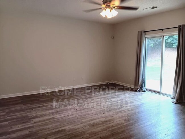 Photo - 5509 Sable Way